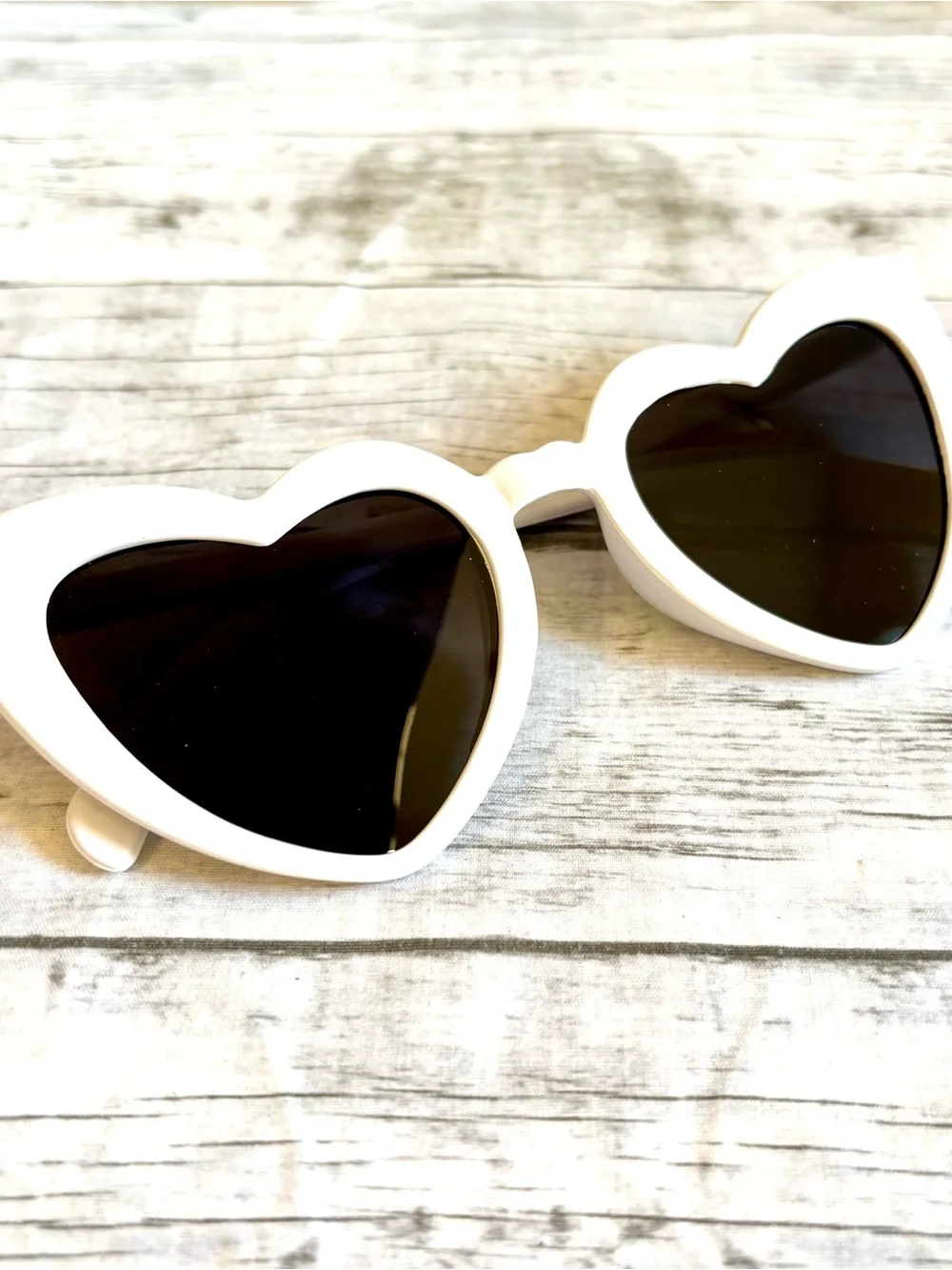 Retro White Heart Shaped Sunglasses